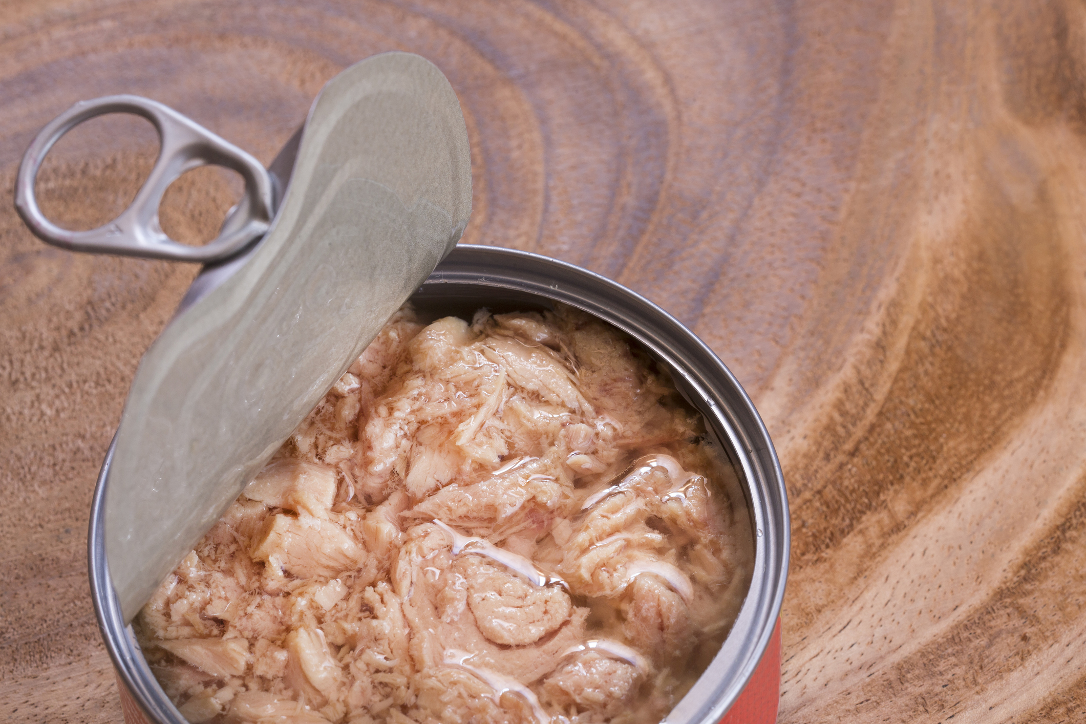 Thunfisch aus der Dose - Bildnachweis: Luis Echeverri Urrea – Stock-ID: 1135975196 – Lizenz erworben am: 05.06.2025