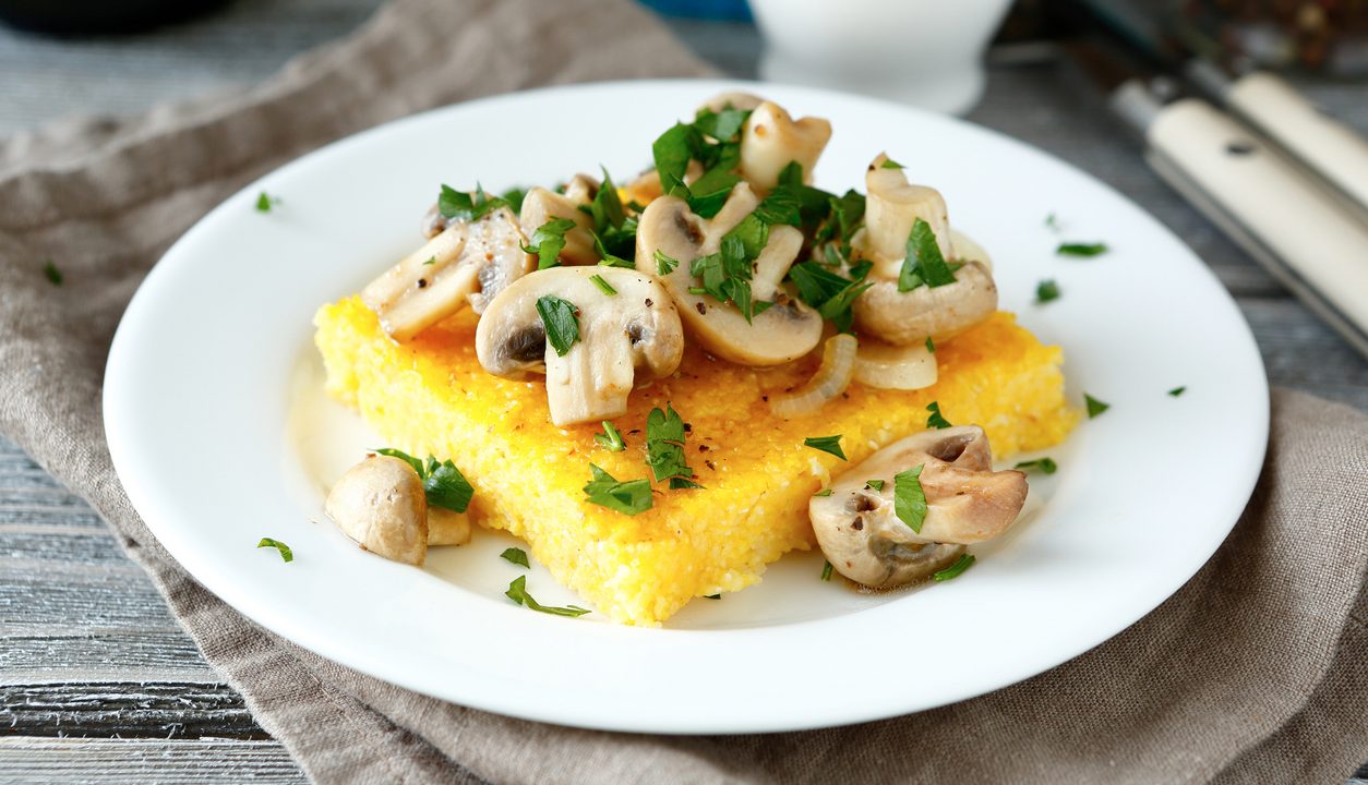 Polenta mit gebratenen Champignons – Herzhaft, einfach und wirklich lecker