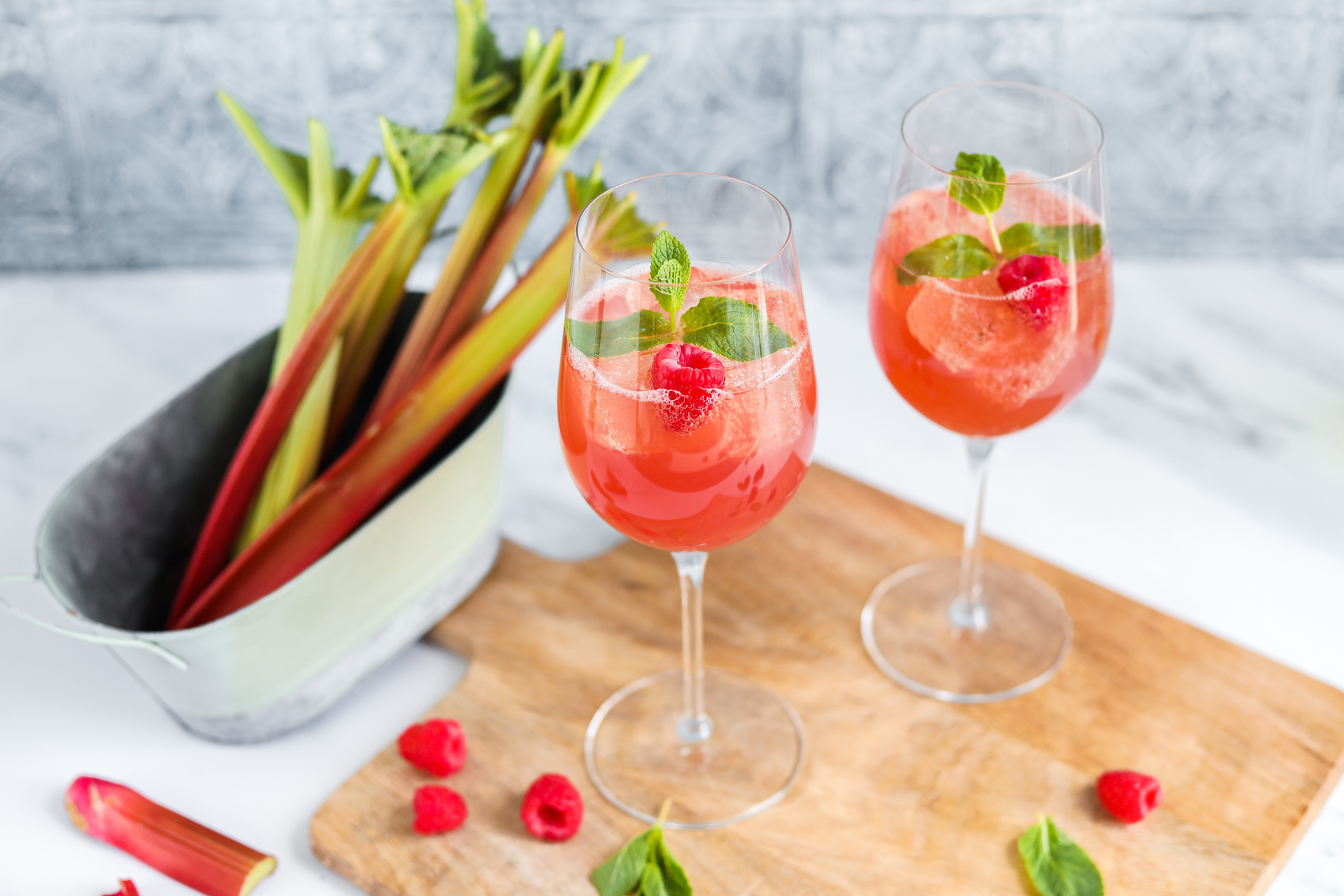 Rhabarber Spritz - Bildnachweis: MelanieMaya – Stock-ID: 1394223983 – Lizenz erworben am: 06.06.2025