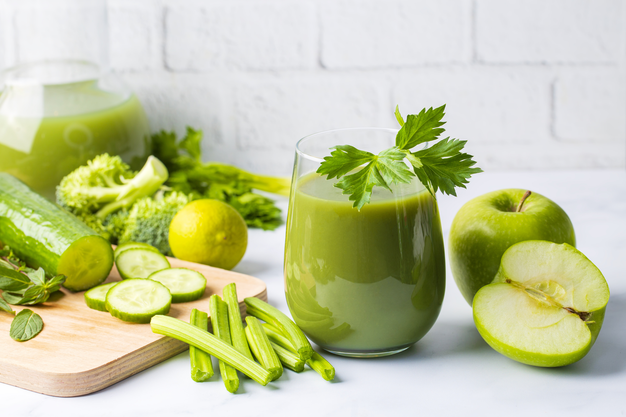 Grüner Powersaft – Ein gesunder, erfrischender Saft voller Vitalstoffe