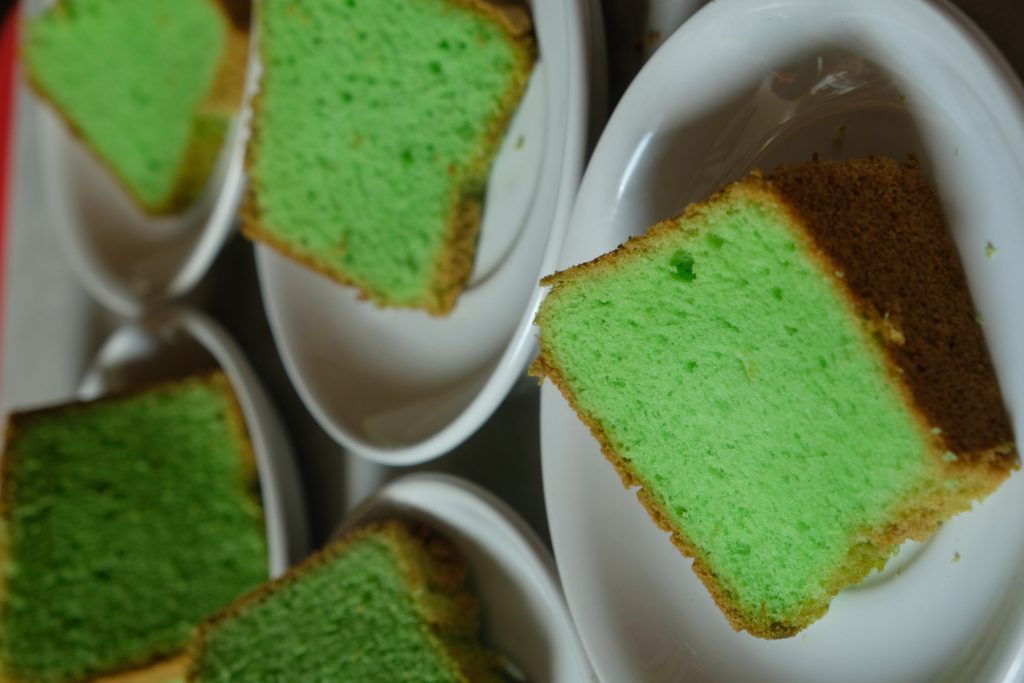 Pandan-Biskuitkuchen - Bildnachweis: Ika Rakhmawati Hilal – Stock-ID: 1487412054 – Lizenz erworben am: 06.06.2025