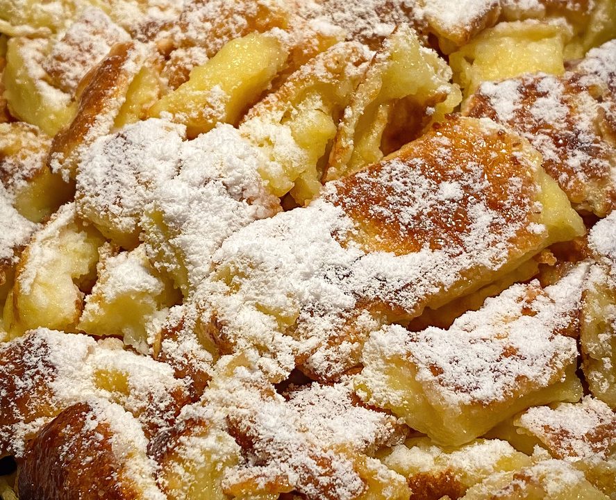 Kaiserschmarrn – fluffig, karamellisiert und lecker