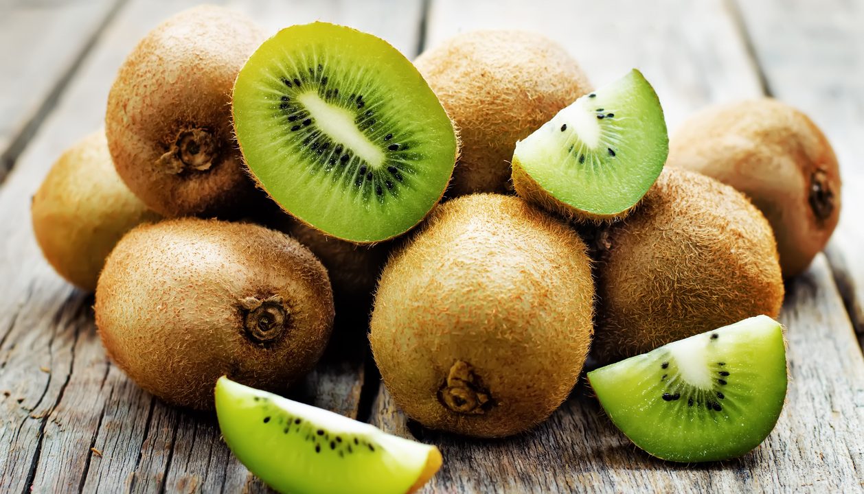 Kiwi: frisch, fruchtig, vitaminreich – ein Allrounder für jeden Tag