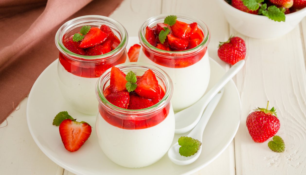 Erdbeer-Panna Cotta – Klassisches Dessert, einfach und frisch