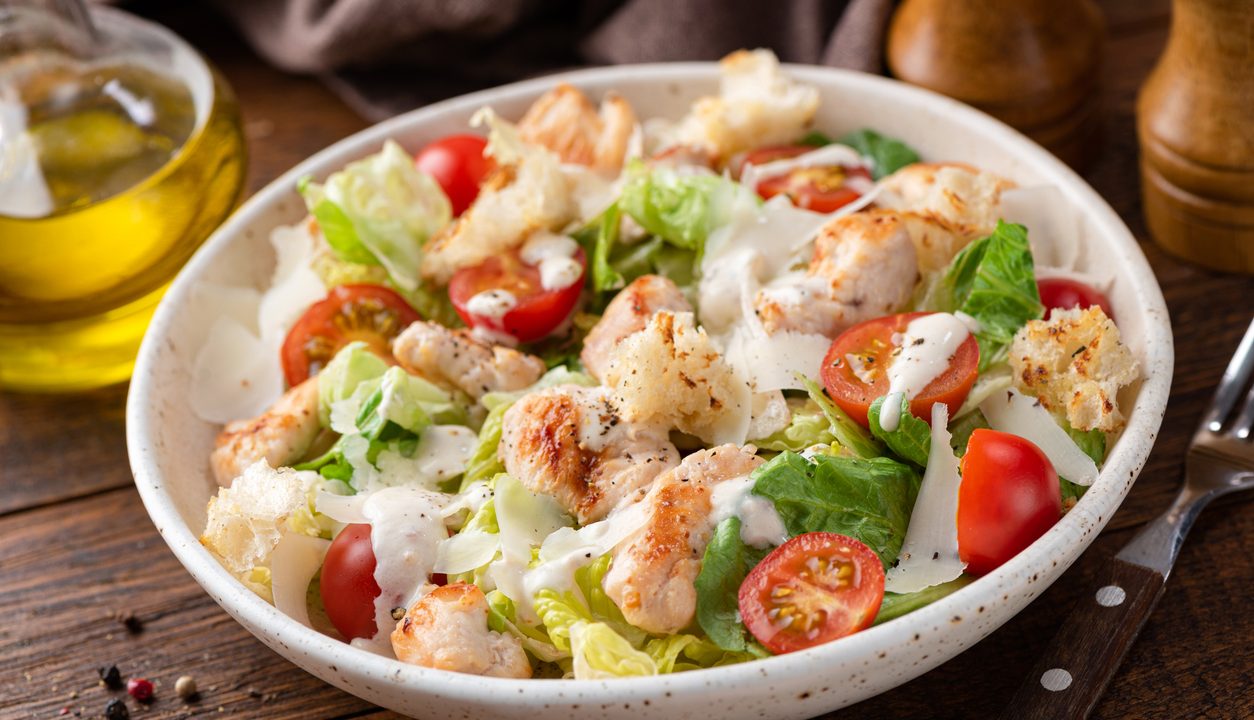 Caesar Salad – Der klassische Salat schön knackig und würzig