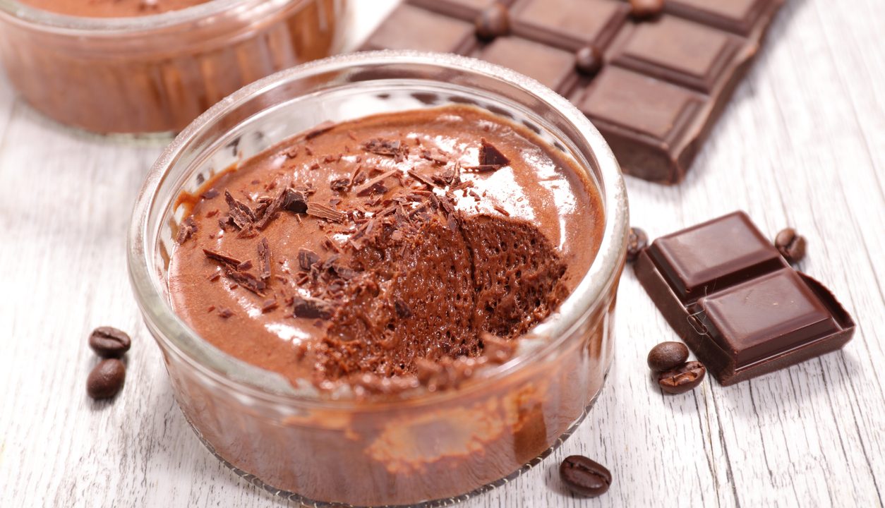 Selbstgemachte Mousse au Chocolat