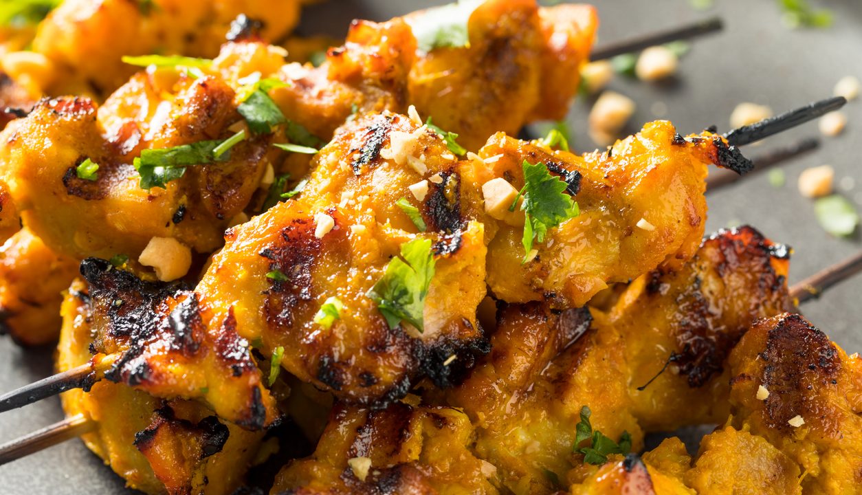 Chicken Satay Spieße mit Erdnusssoße