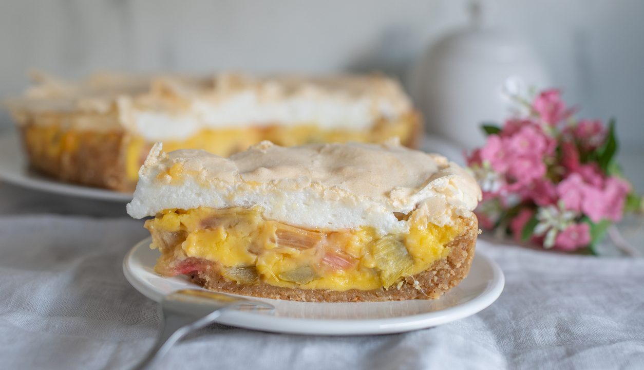 Rhabarber-Baiser-Kuchen – Schritt für Schritt zum Genuss