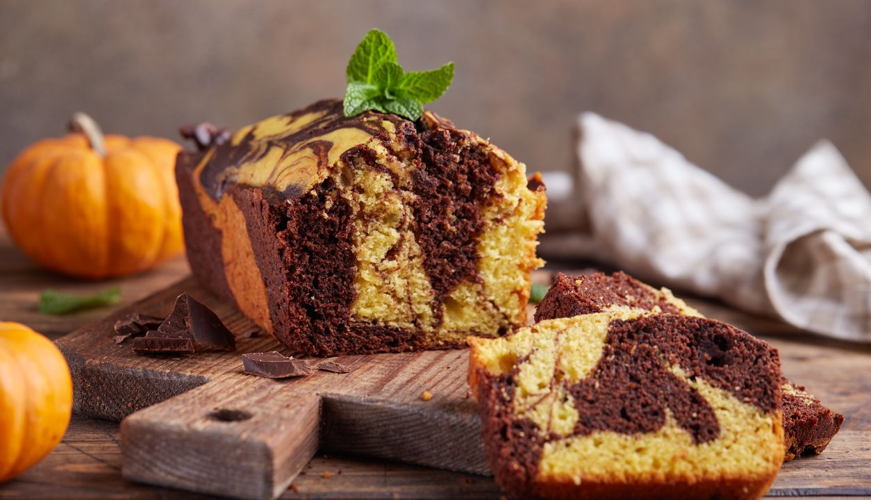 Marmorkuchen: So gelingt der beliebte Kuchen locker und aromatisch