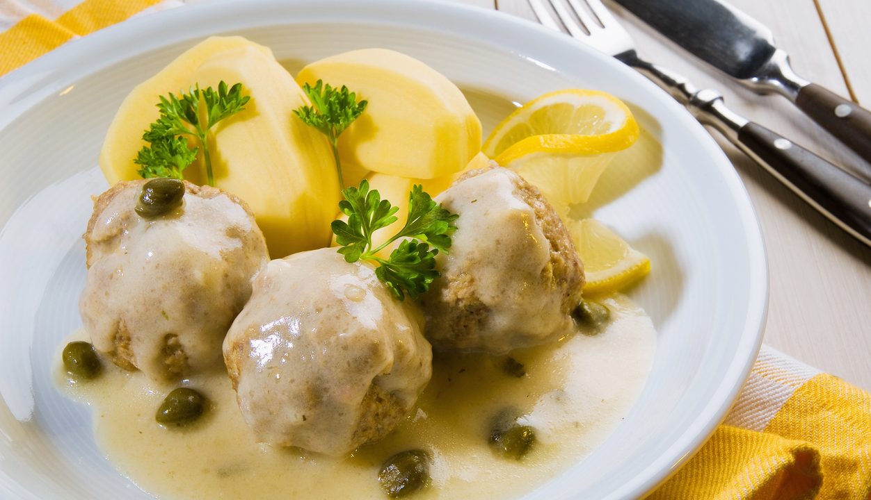 Königsberger Klopse: Das klassische Rezept für ein herzhaftes Familienessen