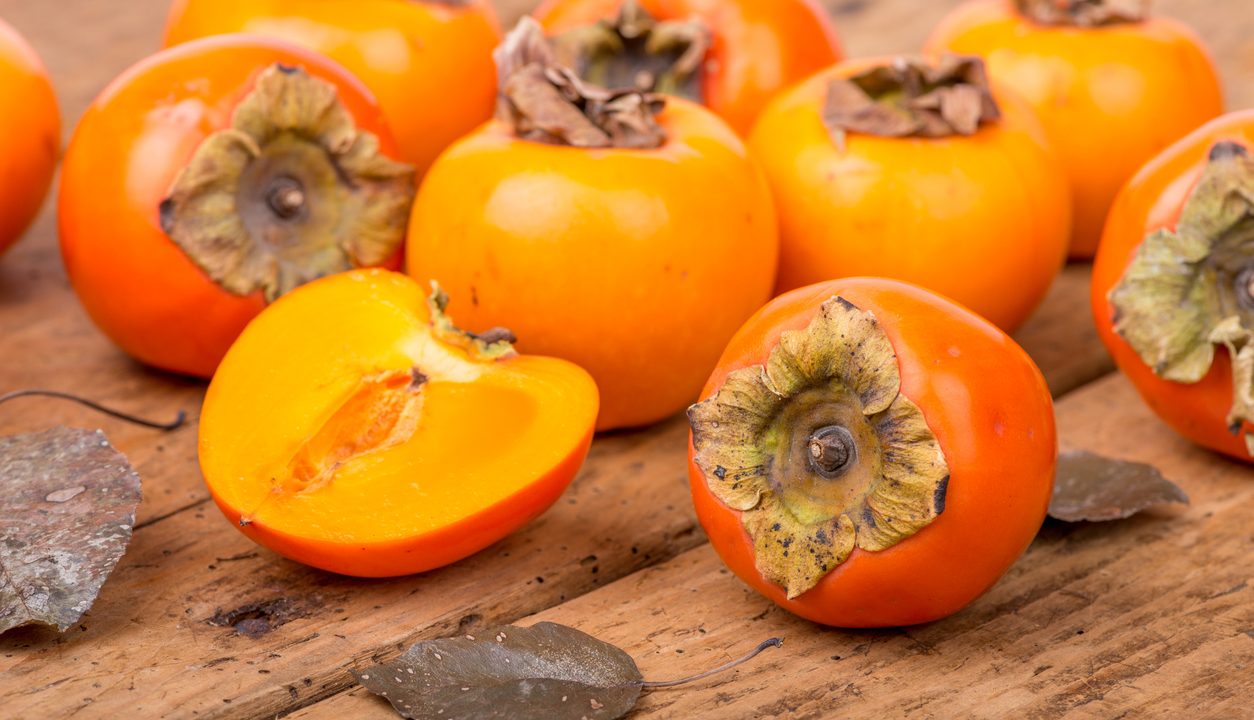 Kaki: Warum die orange Frucht so beliebt und vielseitig ist