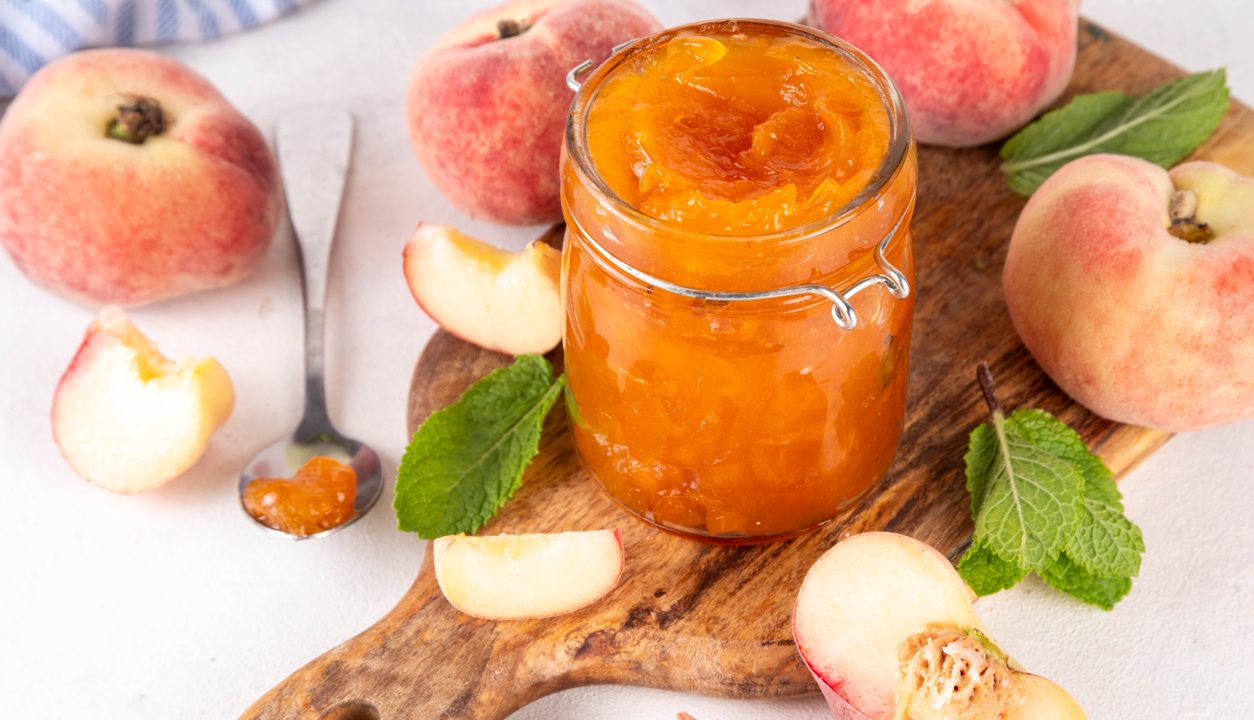 Pfirsichmarmelade: So gelingt der sonnige Aufstrich besonders aromatisch