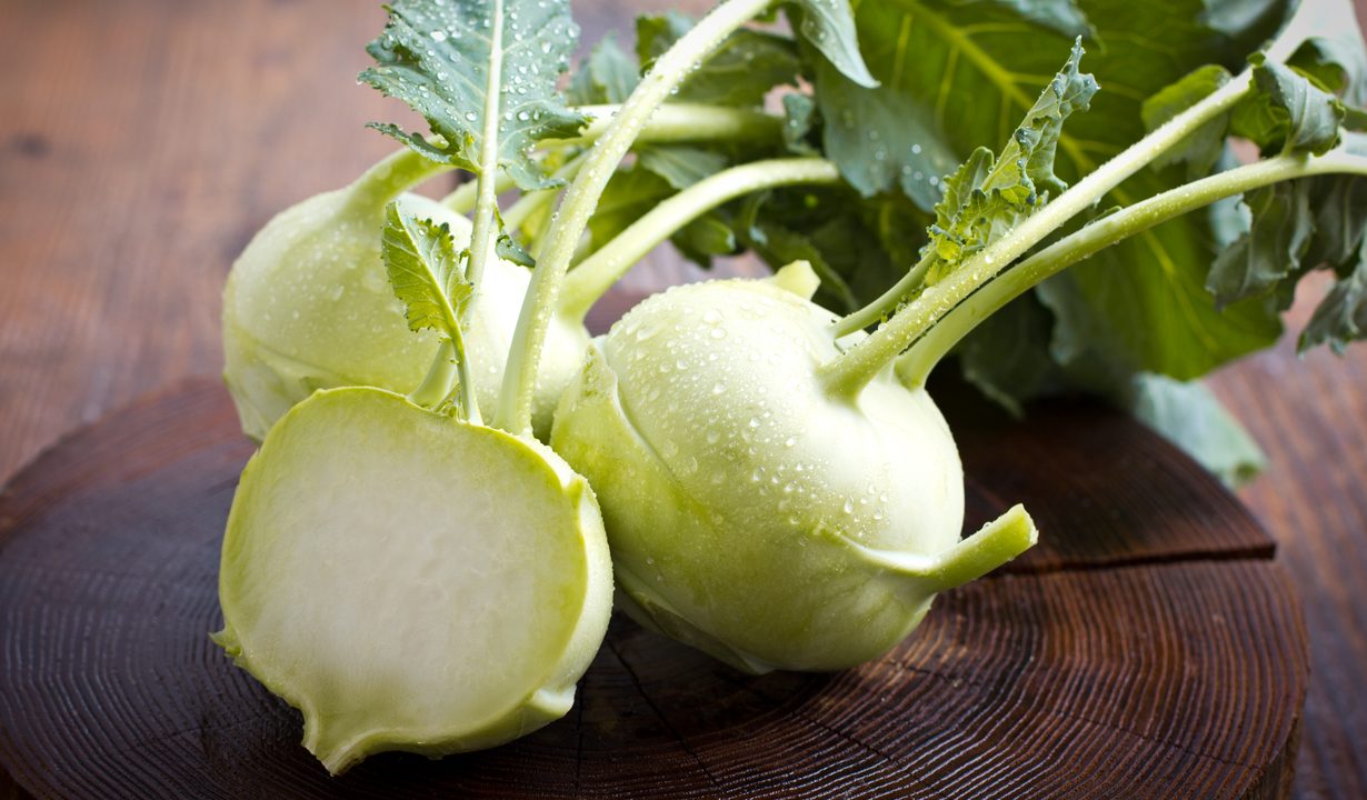 Kohlrabi – Mildes Knollengemüse mit vielen inneren Werten
