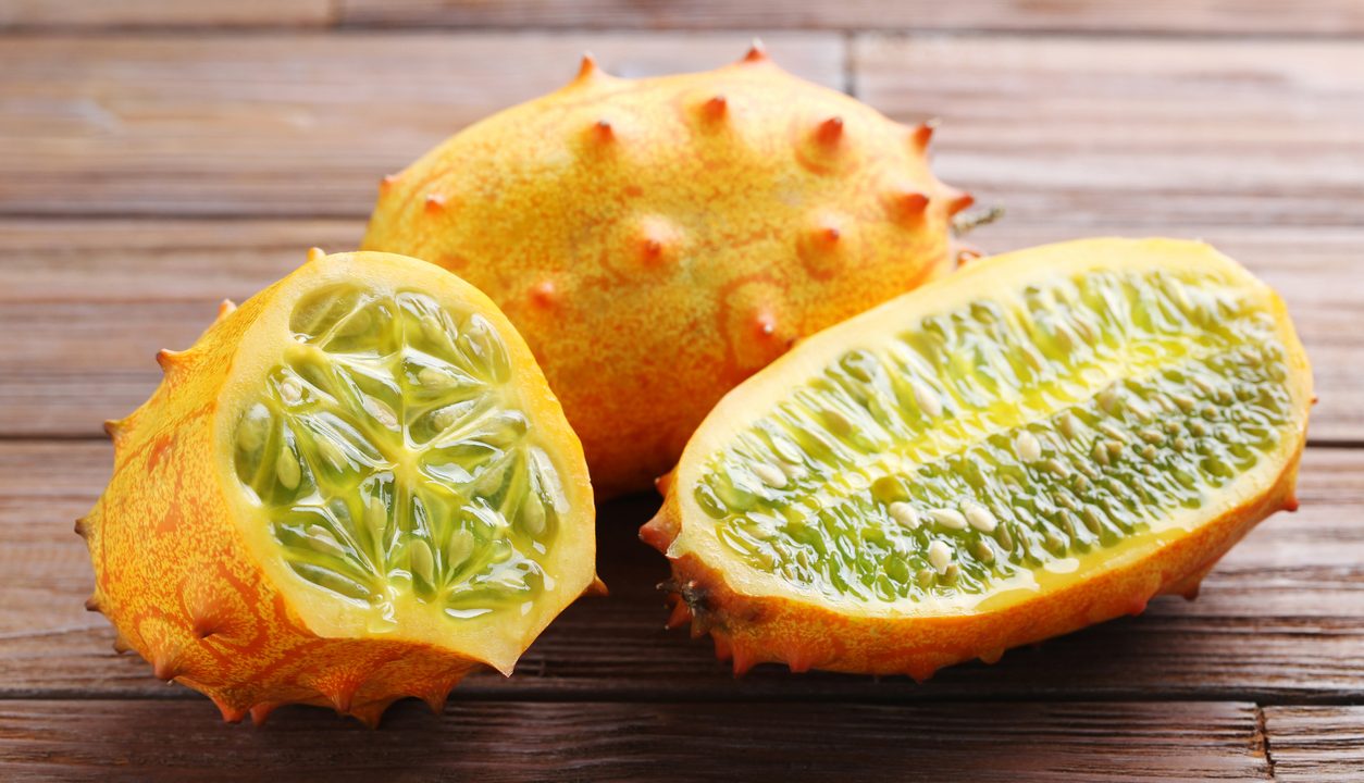 Kiwano: Was in der stacheligen Frucht steckt und wie sie schmeckt