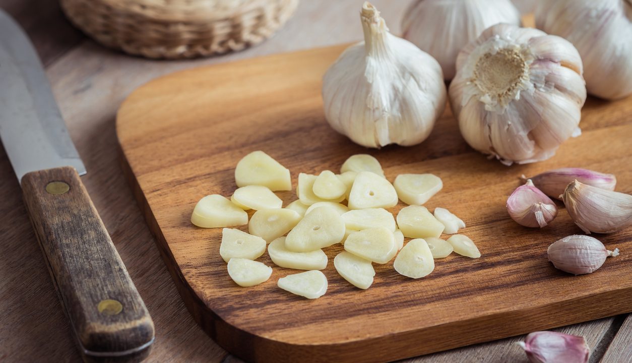 Knoblauch: Würzige Knolle mit intensivem Aroma und vielseitiger Verwendung