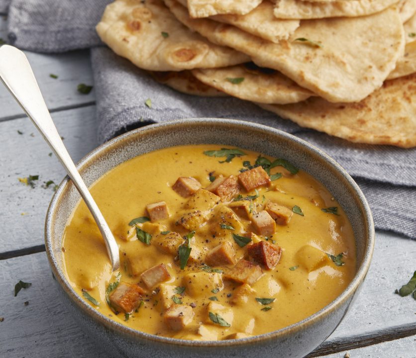Tofu Tikka Masala: Cremiges Curry mit würziger Tomatensoße und zartem Tofu