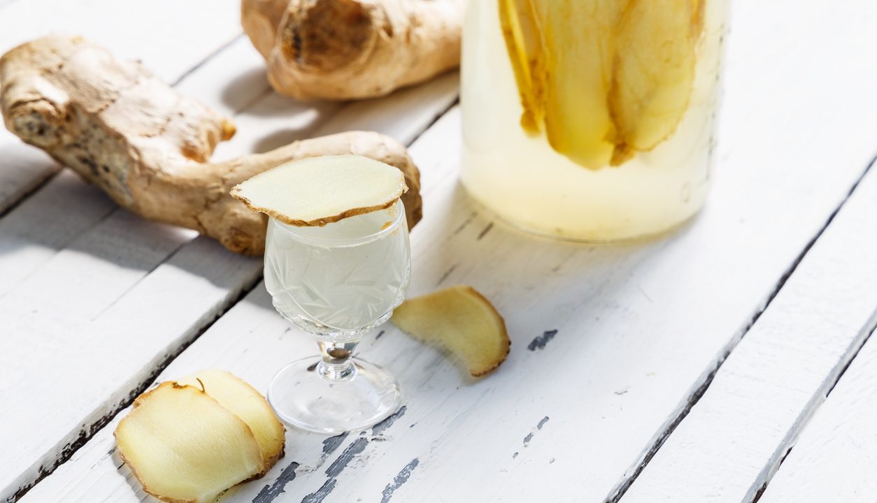 Goldene Ingwer-Essenz: Dein natürliches Schutzschild für die kalte Jahreszeit