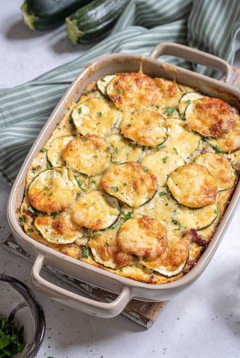 Zucchini-Käse-Auflauf: Dieses einfache Ofengericht macht aus wenigen Zutaten etwas richtig Herzhaftes