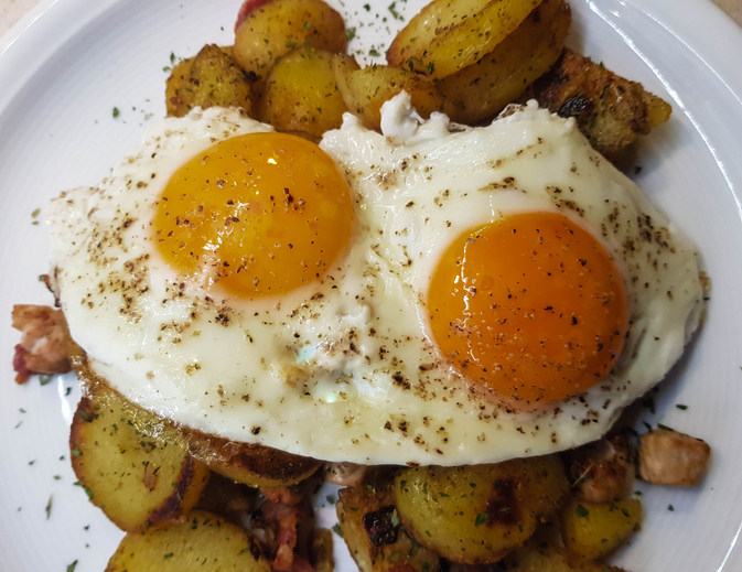 Bauernfrühstück wie aus der Pfanne – Dieses rustikale Rezept macht sofort Appetit