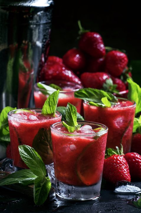 Erdbeer-Caipirinha: Dieses einfache Rezept schmeckt nach Sommer und guten Abenden