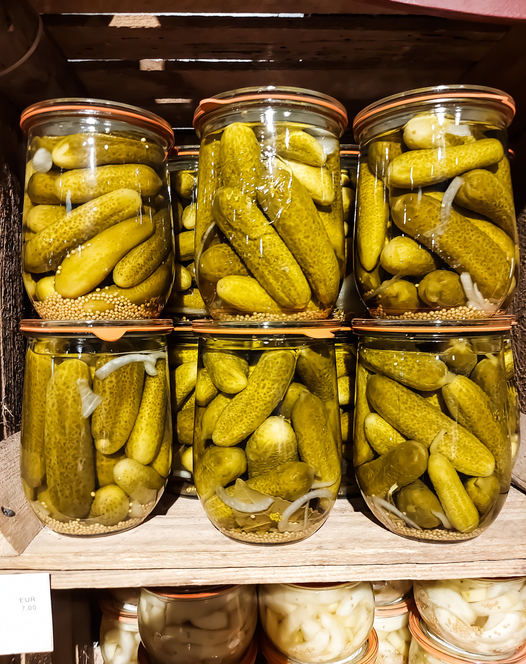 Hausgemachte eingelegte Gurken: Das einfache Rezept für aromatische Gurken im Glas